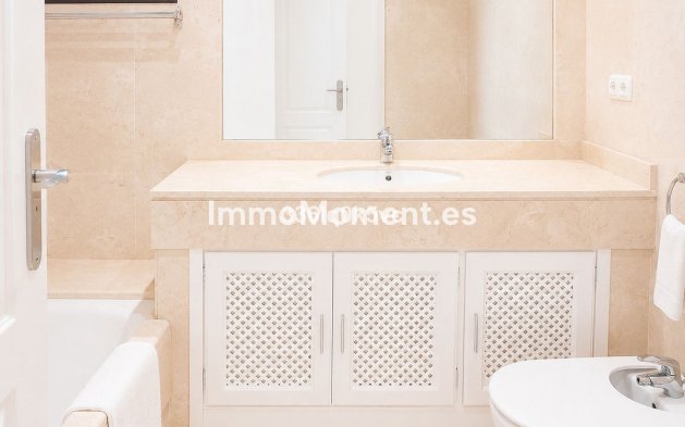 Bestaande woning - Appartement - Benahavís - Benahavís Centro