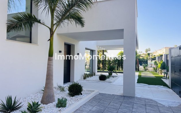 Reventa - Villa independiente - Marbella - Nueva Andalucía
