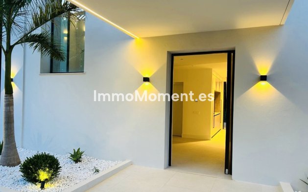 Reventa - Villa independiente - Marbella - Nueva Andalucía
