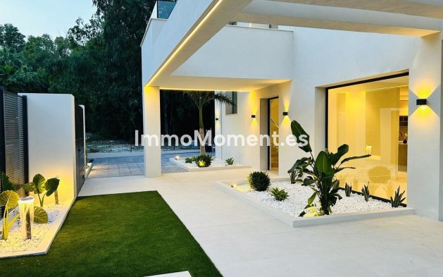 Reventa - Villa independiente - Marbella - Nueva Andalucía