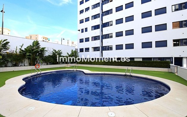 Resale - Apartment - Estepona - Estepona Centro