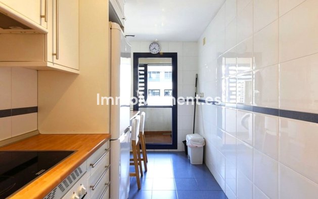 Resale - Apartment - Estepona - Estepona Centro