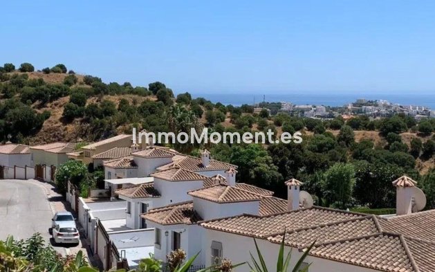 Resale - Apartment - Mijas - Calahonda