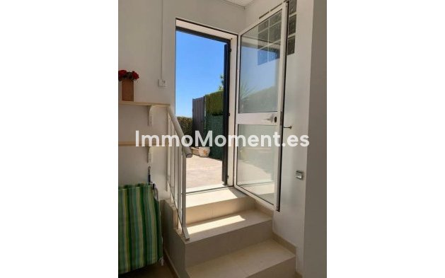 Resale - Apartment - Mijas - Calahonda