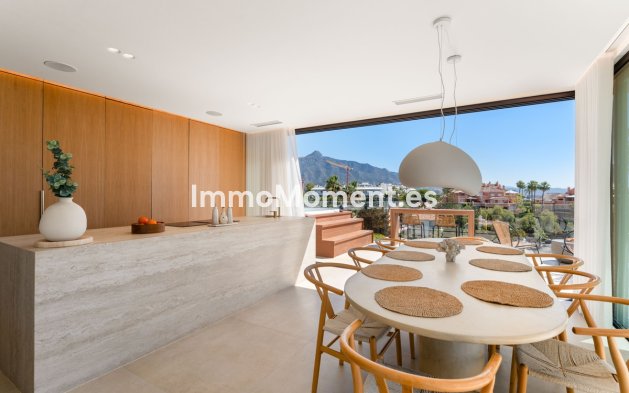 Resale - Detached villa - Marbella - Nueva Andalucía