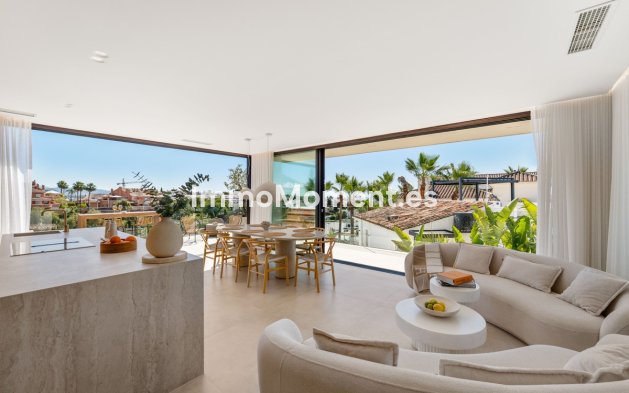 Resale - Detached villa - Marbella - Nueva Andalucía