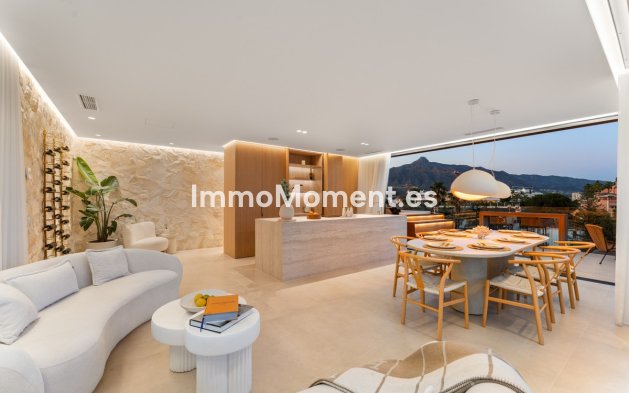 Resale - Detached villa - Marbella - Nueva Andalucía
