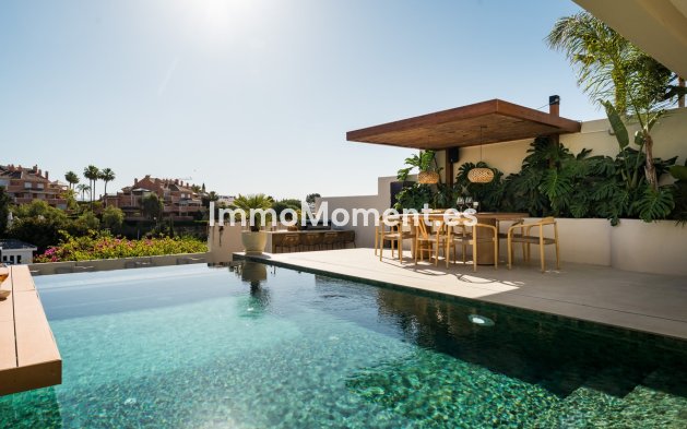 Resale - Detached villa - Marbella - Nueva Andalucía