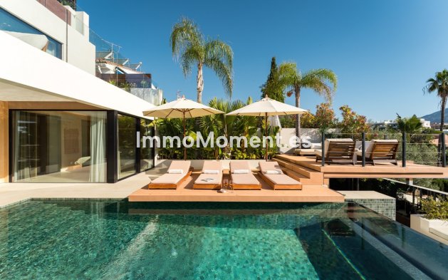 Resale - Detached villa - Marbella - Nueva Andalucía