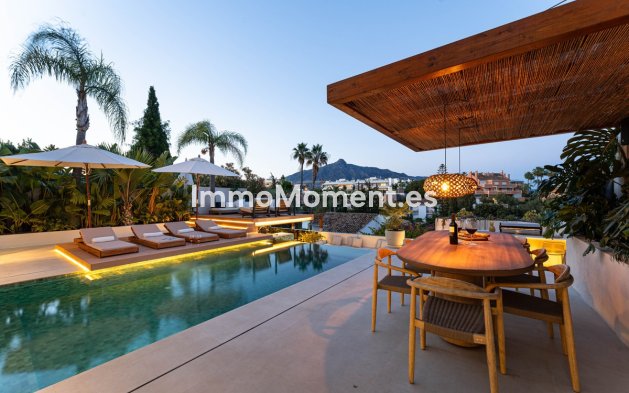 Resale - Detached villa - Marbella - Nueva Andalucía