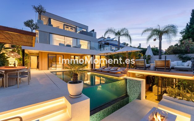 Resale - Detached villa - Marbella - Nueva Andalucía