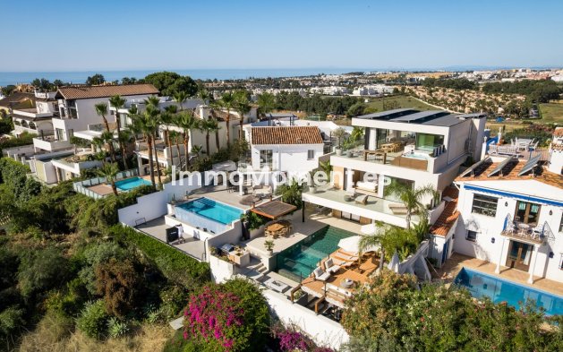 Resale - Detached villa - Marbella - Nueva Andalucía