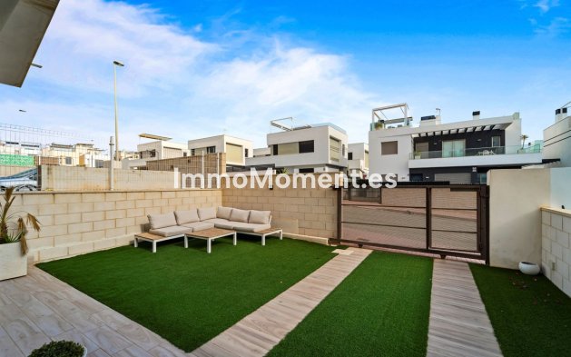 Resale - Townhouse - Orihuela - Villamartín