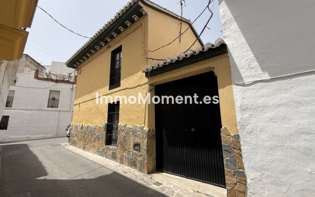 Resale - Townhouse - Inland  - Monda