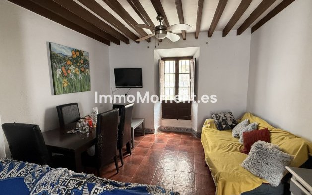 Resale - Townhouse - Inland  - Monda