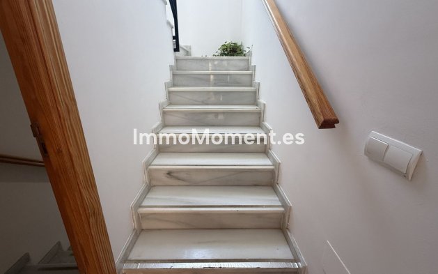 Resale - Detached villa - Inland  - Coín