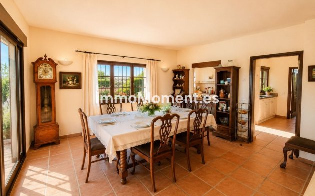 Bestaande woning - Landhuis - Estepona  - Estepona Centro