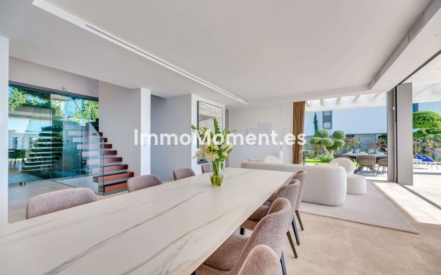Wiederverkauf - Freistehende Villa - Estepona  - Cancelada