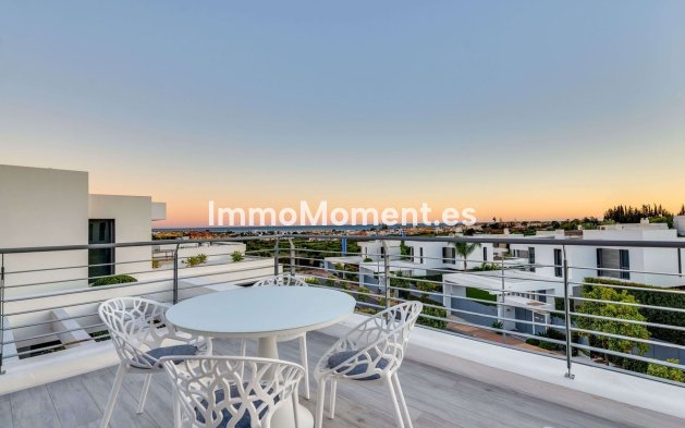 Wiederverkauf - Freistehende Villa - Estepona  - Cancelada