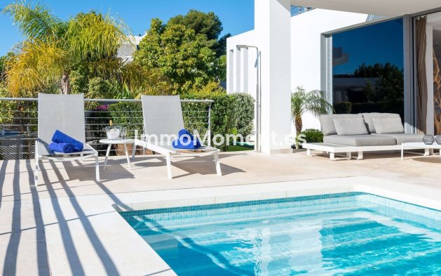 Wiederverkauf - Freistehende Villa - Estepona  - Cancelada