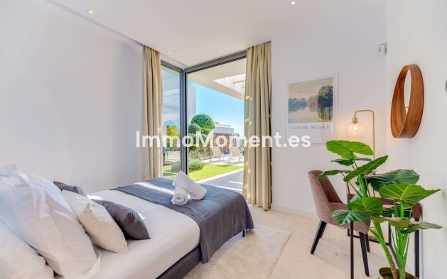 Wiederverkauf - Freistehende Villa - Estepona  - Cancelada