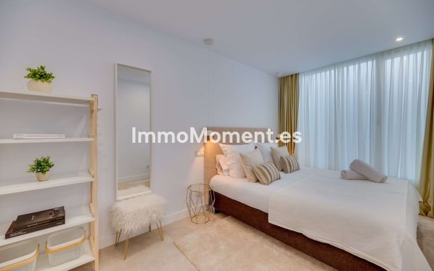 Wiederverkauf - Freistehende Villa - Estepona  - Cancelada