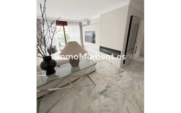 Wiederverkauf - Wohnung - Estepona  - Selwo