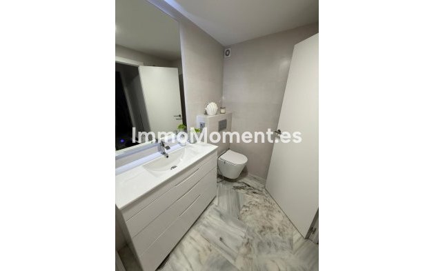 Wiederverkauf - Wohnung - Estepona  - Selwo