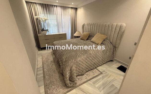 Wiederverkauf - Wohnung - Estepona  - Selwo