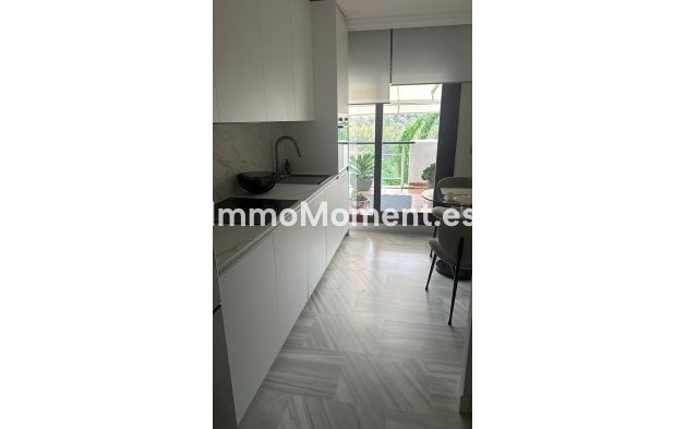 Wiederverkauf - Wohnung - Estepona  - Selwo