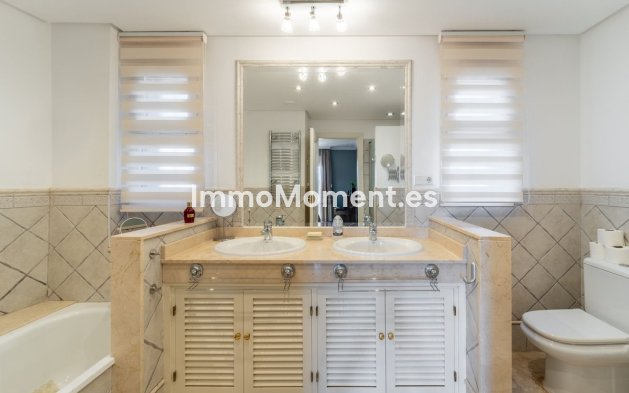 Resale - Apartment - Marbella - La Mairena