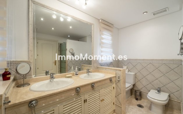 Resale - Apartment - Marbella - La Mairena