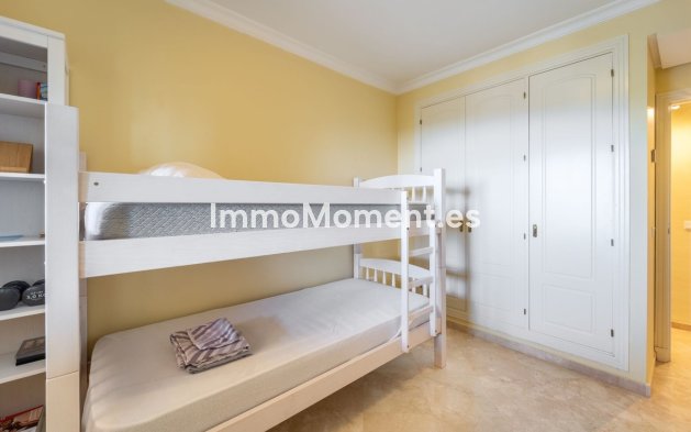 Resale - Apartment - Marbella - La Mairena