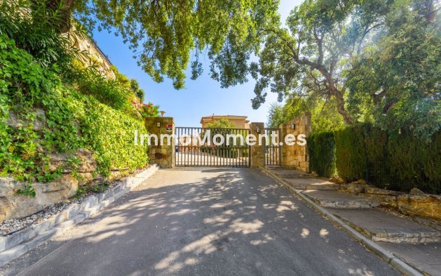 Resale - Apartment - Marbella - La Mairena