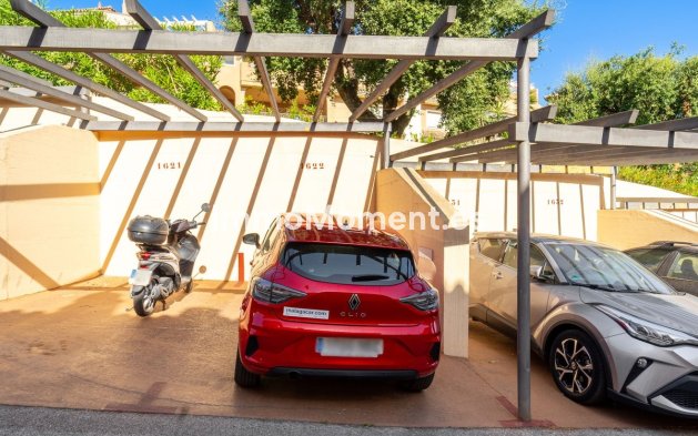 Resale - Apartment - Marbella - La Mairena