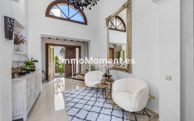 Reventa - Villa independiente - Estepona  - Estepona Centro