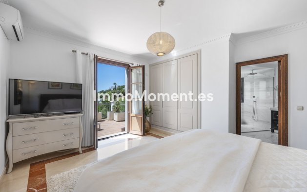 Reventa - Villa independiente - Estepona  - Estepona Centro