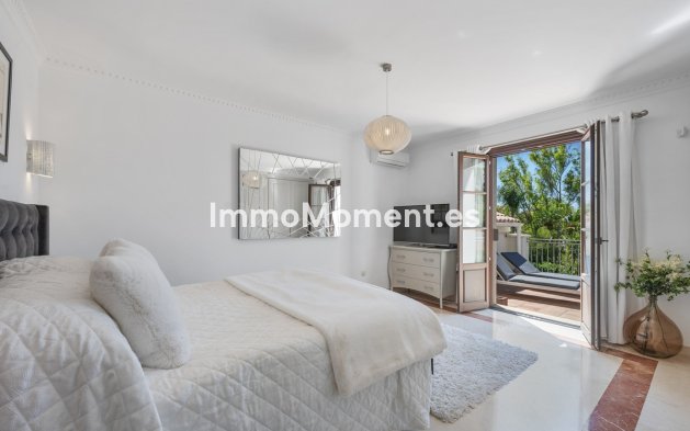 Reventa - Villa independiente - Estepona  - Estepona Centro