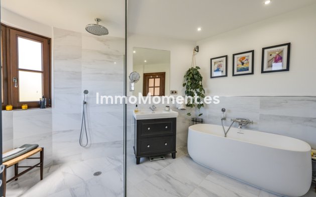 Reventa - Villa independiente - Estepona  - Estepona Centro