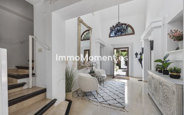 Reventa - Villa independiente - Estepona  - Estepona Centro