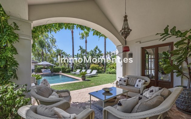Reventa - Villa independiente - Estepona  - Estepona Centro