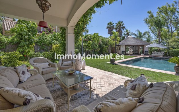 Reventa - Villa independiente - Estepona  - Estepona Centro