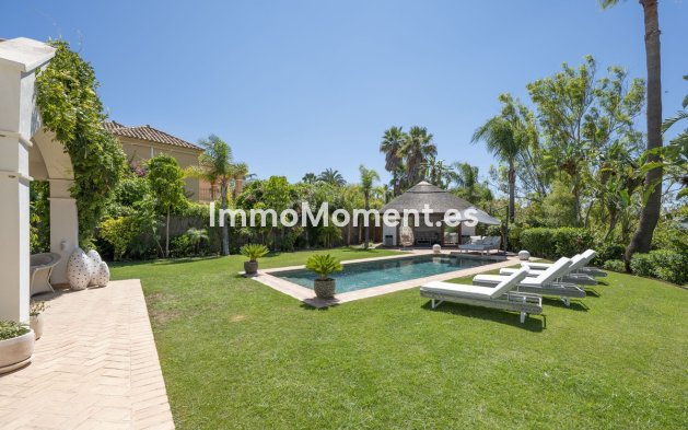 Reventa - Villa independiente - Estepona  - Estepona Centro