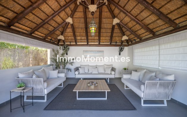 Reventa - Villa independiente - Estepona  - Estepona Centro