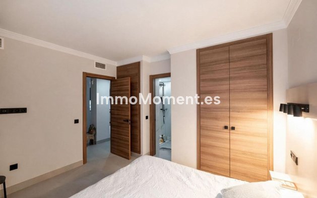 Resale - Apartment - Marbella - Cortijo Blanco