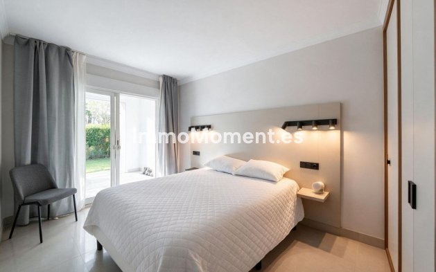 Resale - Apartment - Marbella - Cortijo Blanco