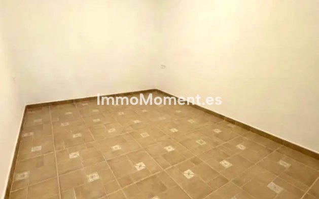 Resale - Country house - Estepona - Estepona Centro