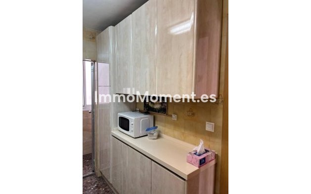 Resale - Apartment - Fuengirola - Los Boliches