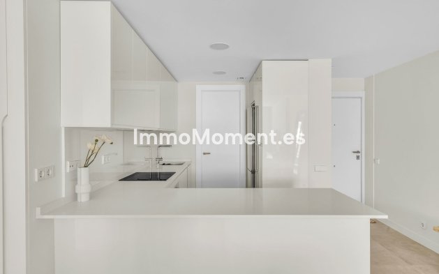 Revente - Appartement - Estepona  - Estepona Centro