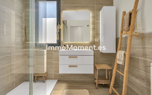 Revente - Appartement - Estepona  - Estepona Centro